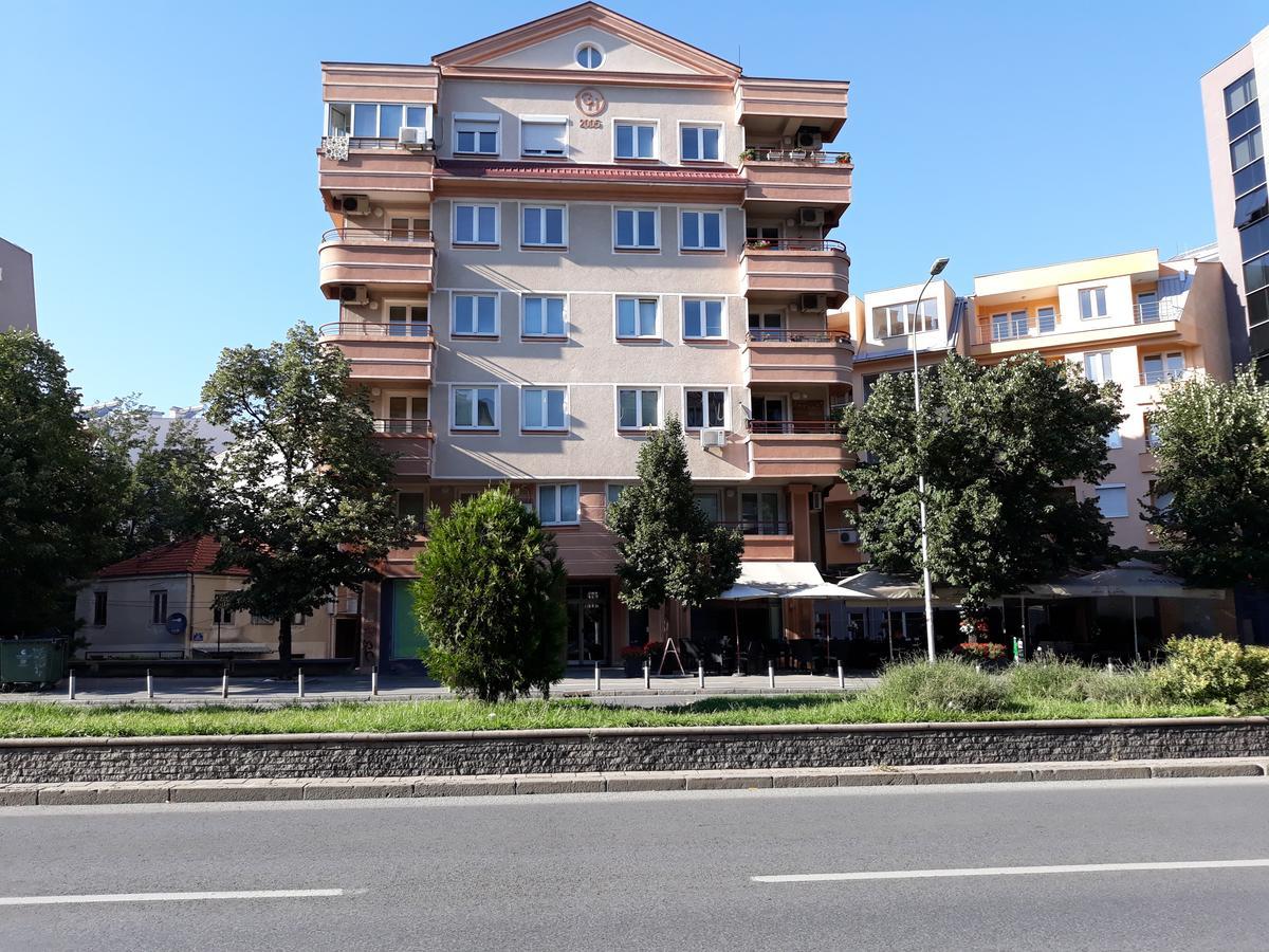 Ap Apartment Near Center Park Skopje Exterior photo